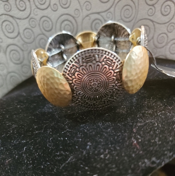 Bracelet by Scoll & Vine - Picture 2 of 7